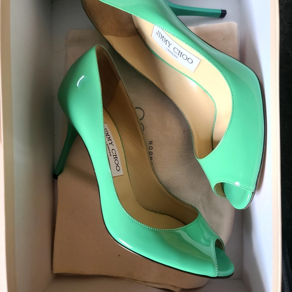 Jimmy Choo Peppermint GREEN Patent Leather Pumps - BRAND NEW IN BOX - Picture 4 of 9